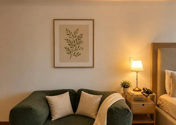 Chic & Cozy With Balcony By Venice Canal Bgc Manila